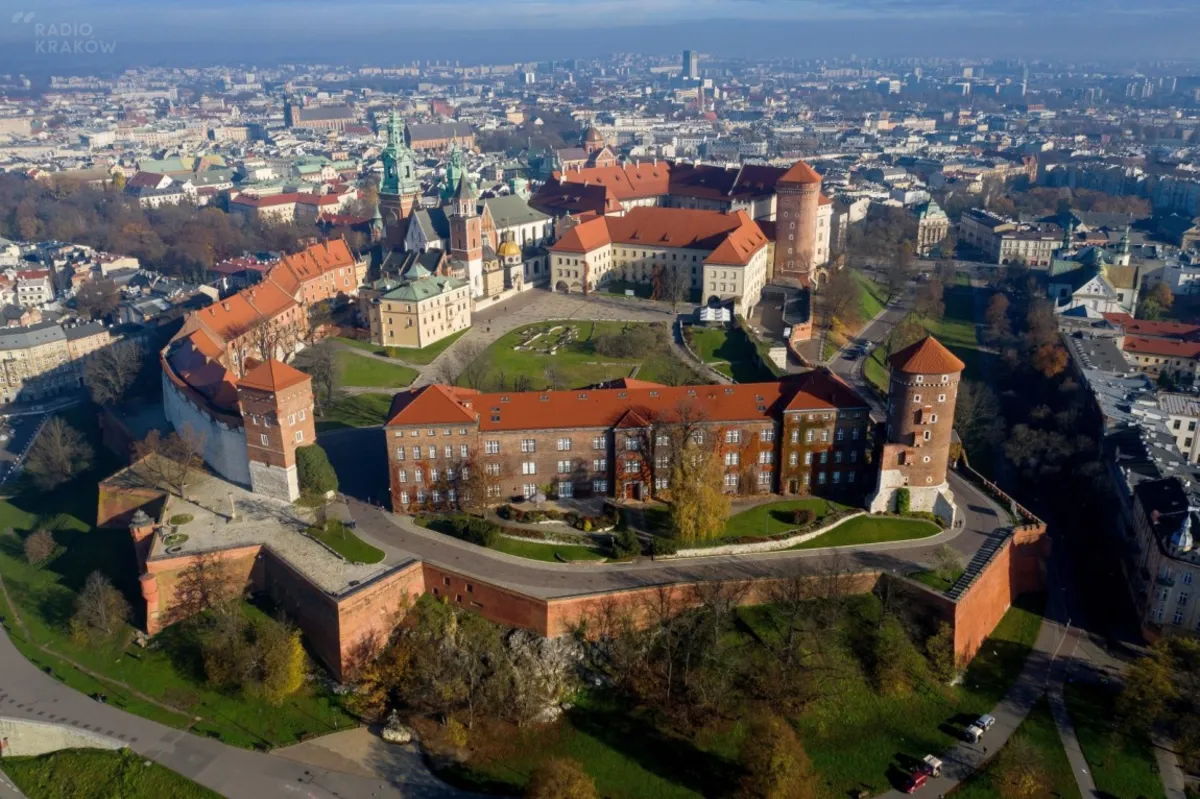 Zakończyła się konserwacja wawelskich sarkofagów trzech królów Polski