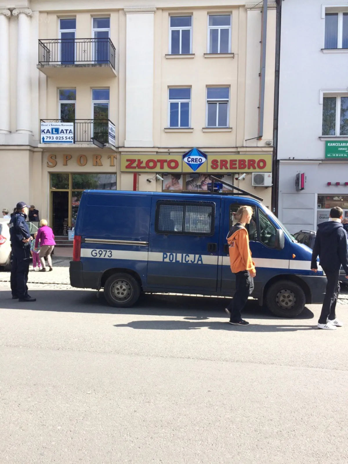 Zakopane: Próbował obrabować sklep jubilerski, obezwładnili go przechodnie