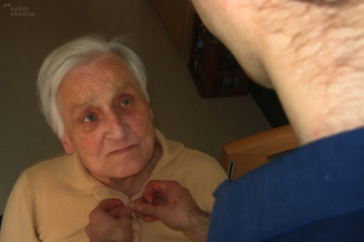 Seniorzy alarmują, że nie mogą skorzystać z akcji szczepień na grypę