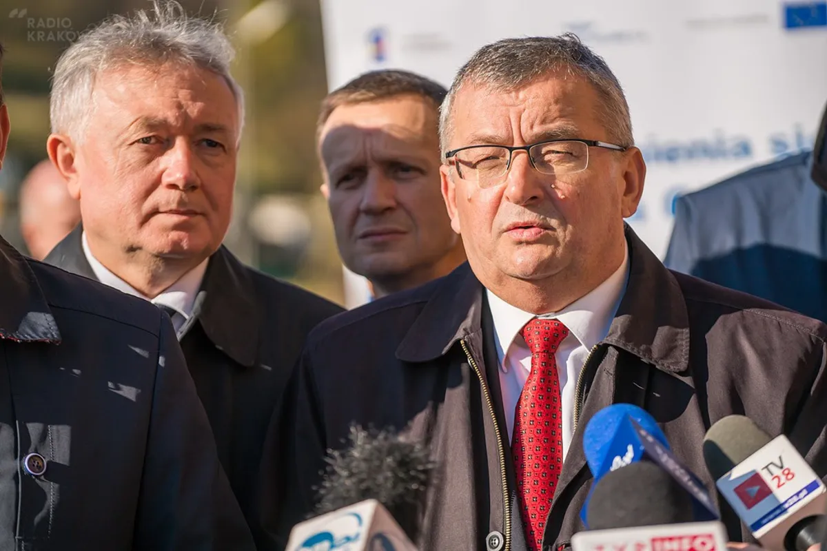 Konferencja prasowa dotycząca trasy kolejowej Podłęże - Piekiełko