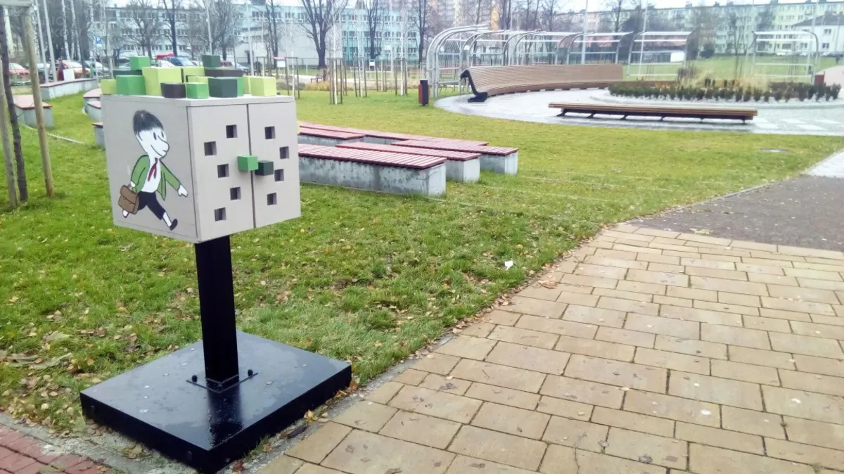 Na ulicach Oświęcimia stanęły pierwsze mikrobiblioteki