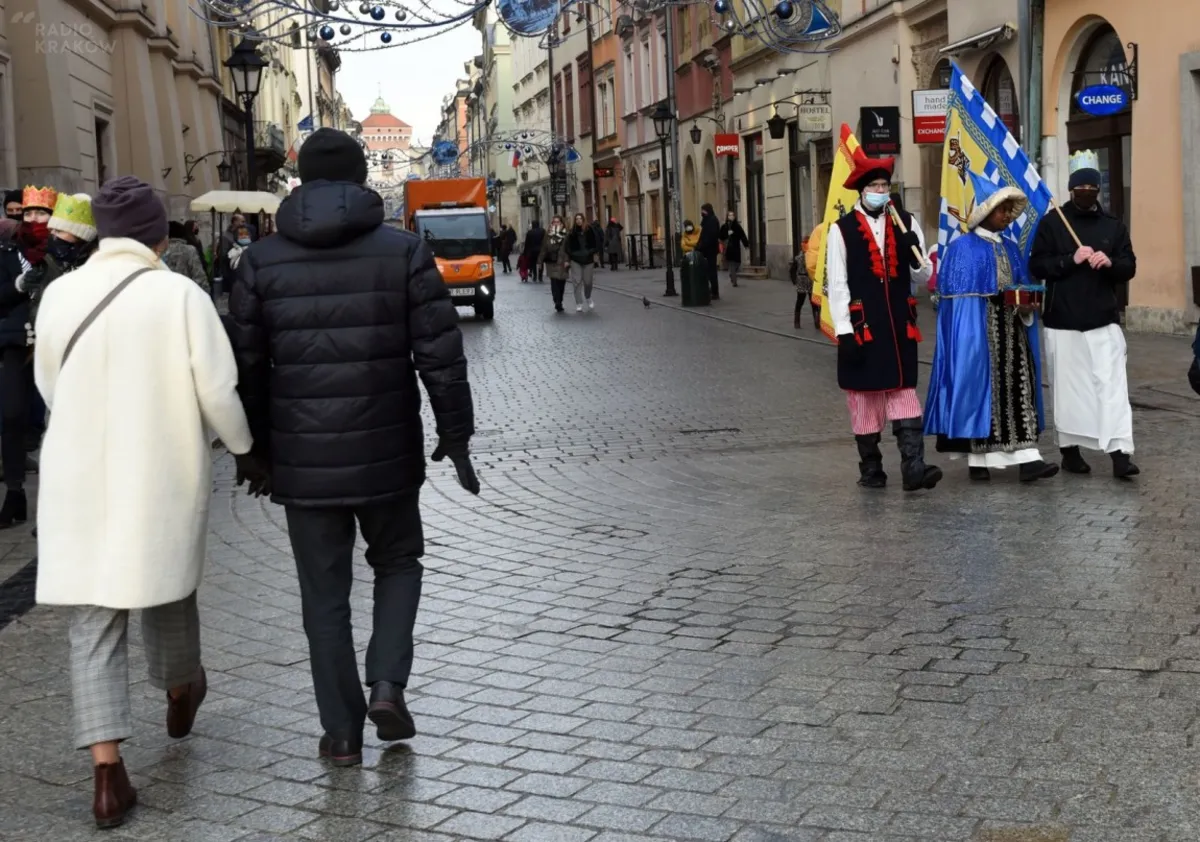 Samotni trzej królowie przeszli przez Kraków