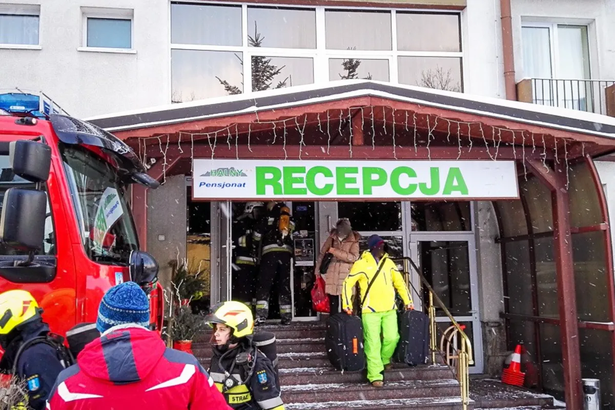 Pożar pensjonatu "Halny" w Zakopanem, ewakuowano 72 turystów. Nikt na szczęście nie ucierpiał
