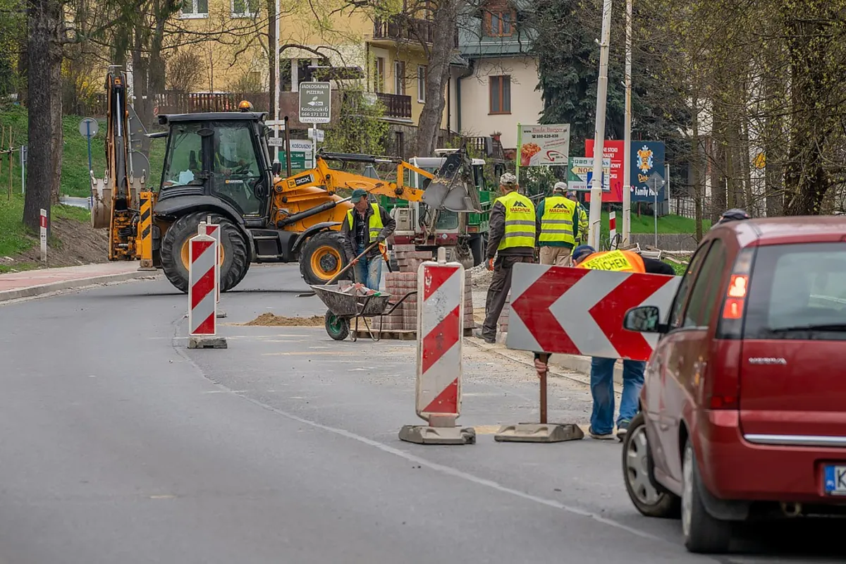 Krynica-Zdrój. Ponownie ruszył remont ul. Kraszewskiego