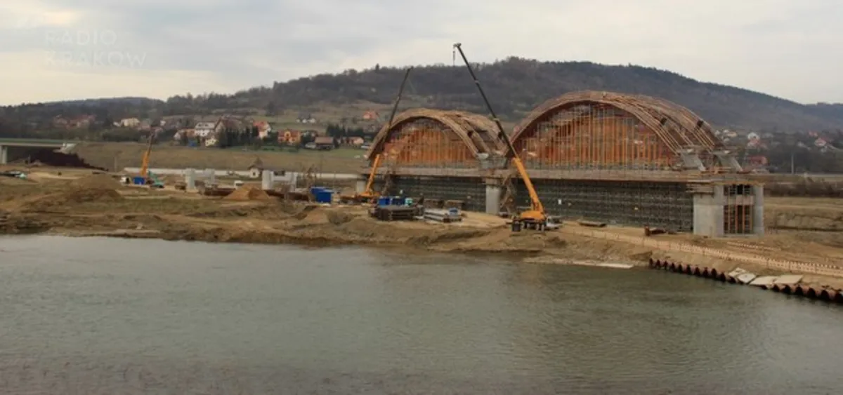 Kolejowy gigant rośnie pod Wadowicami <b>ZDJĘCIA</b>