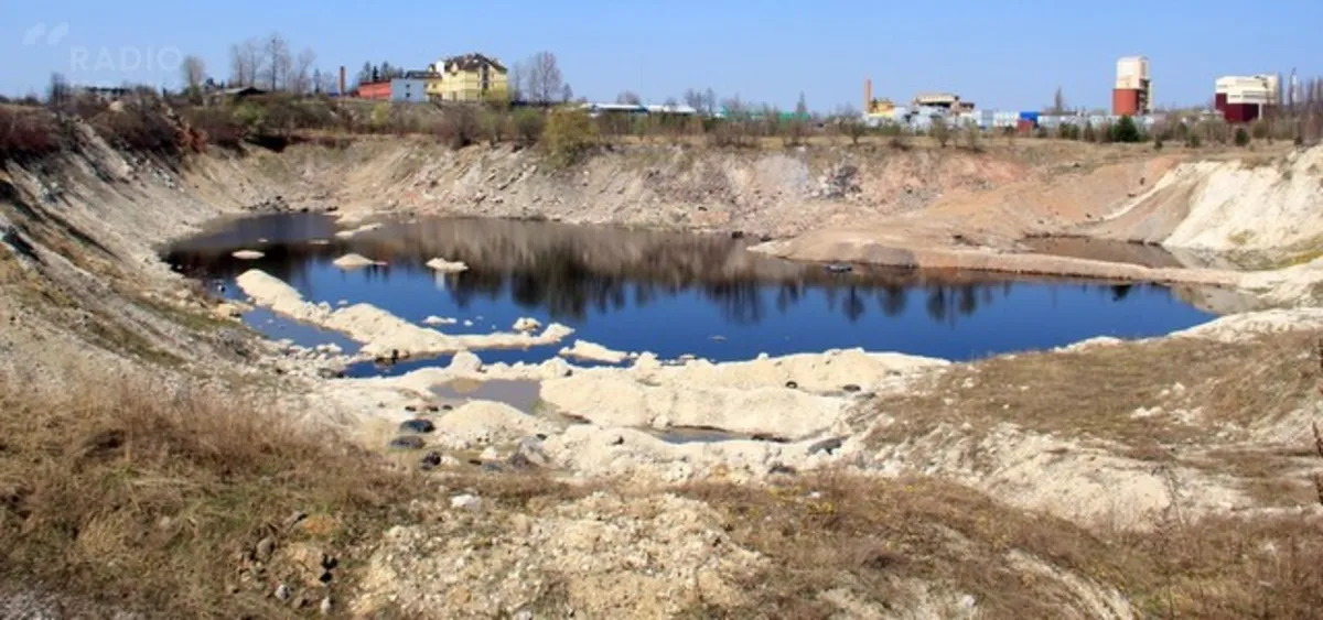 Trzebinia: Toksyczne jezioro zamieni się w park