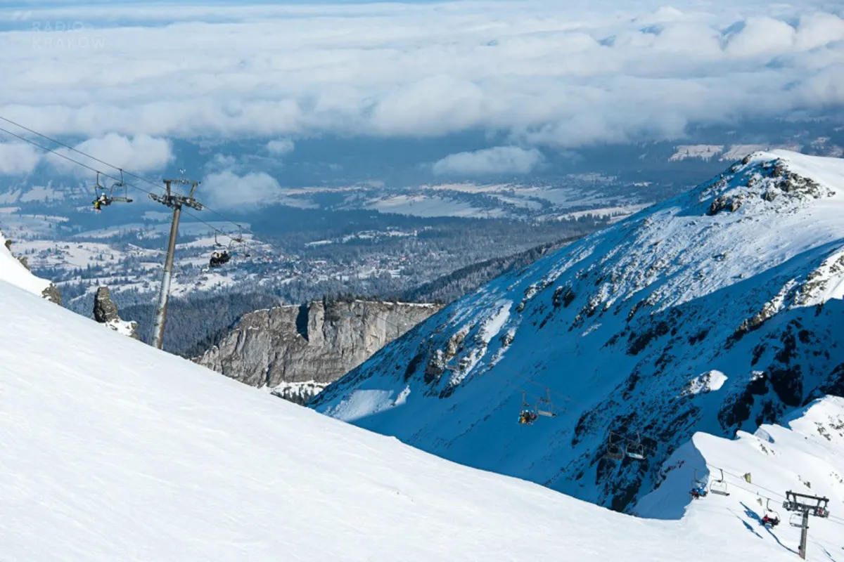 Tatry: komunikaty lawinowe TOPR można już sprawdzić w specjalnej aplikacji 
