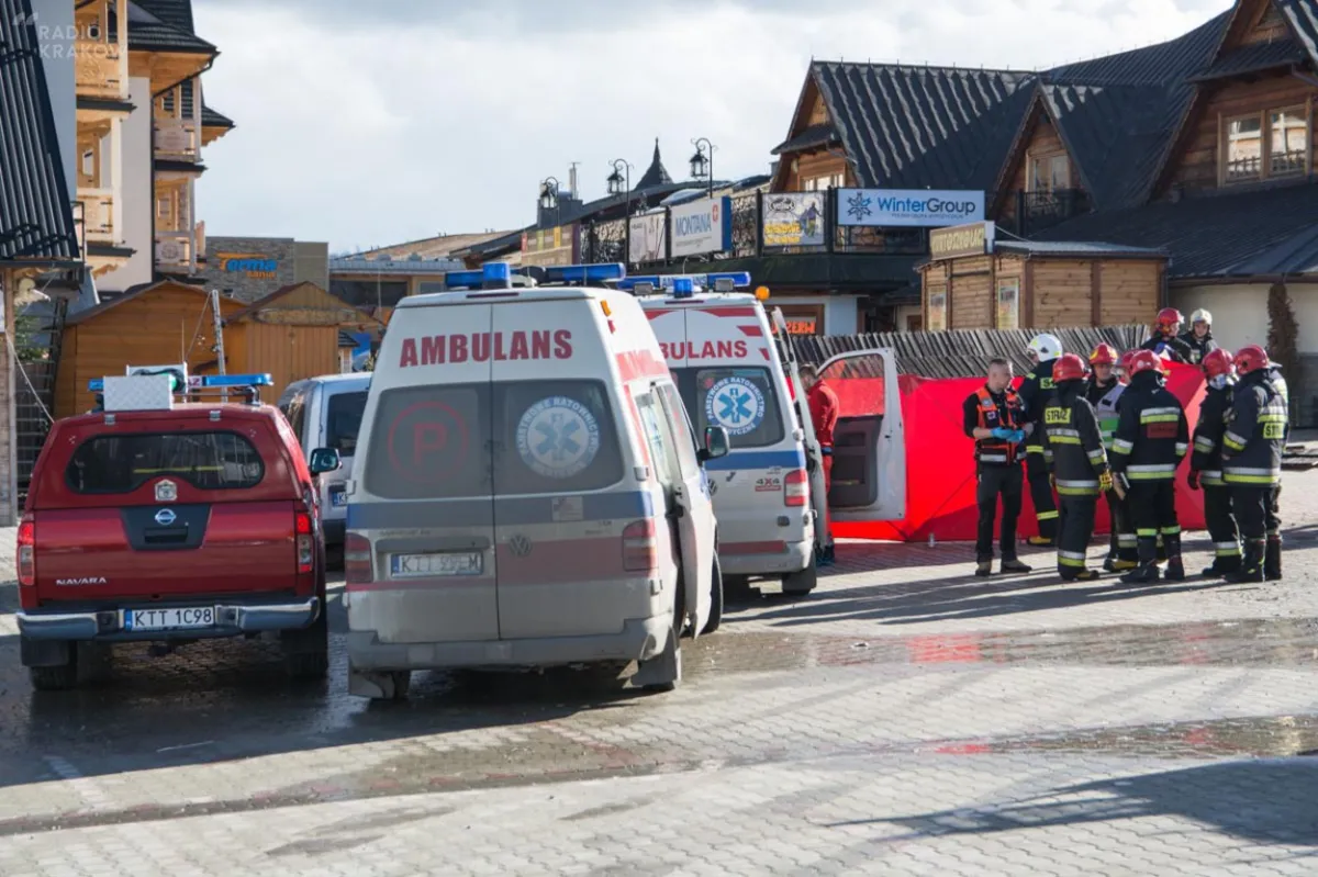 Zmarł chłopiec, którego przygniotła drewniana konstrukcja w Białce Tatrzańskiej