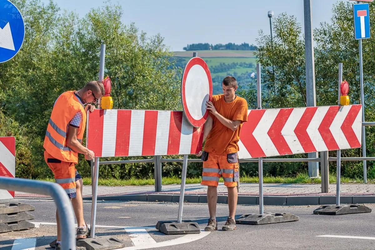 Tęgoborze. Odcinek DK75 na górze Just zamknięty dla ruchu