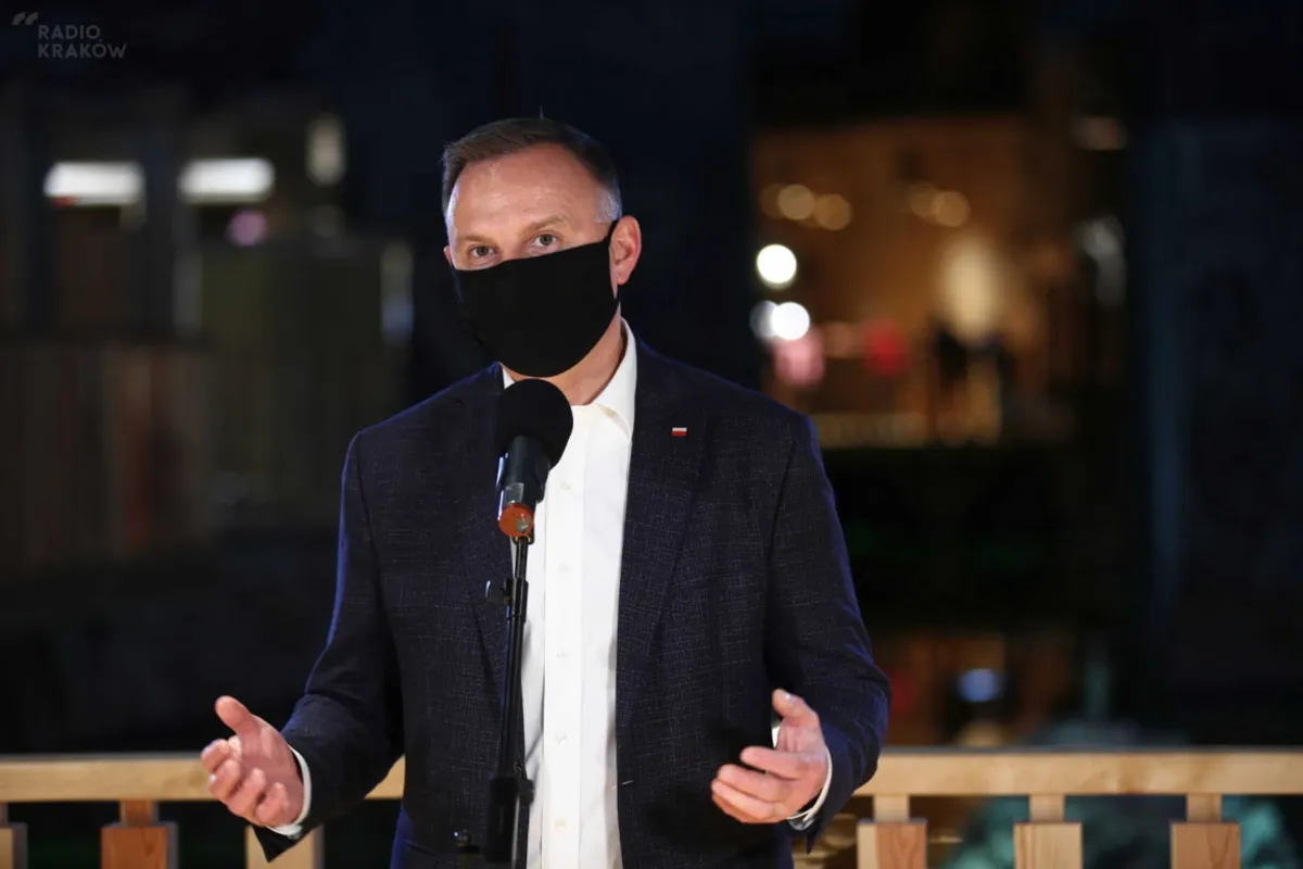 Andrzej Duda w Wieliczce: pandemia koronawirusa w Polsce jest coraz mniejsza; mam nadzieję, że ją pokonamy