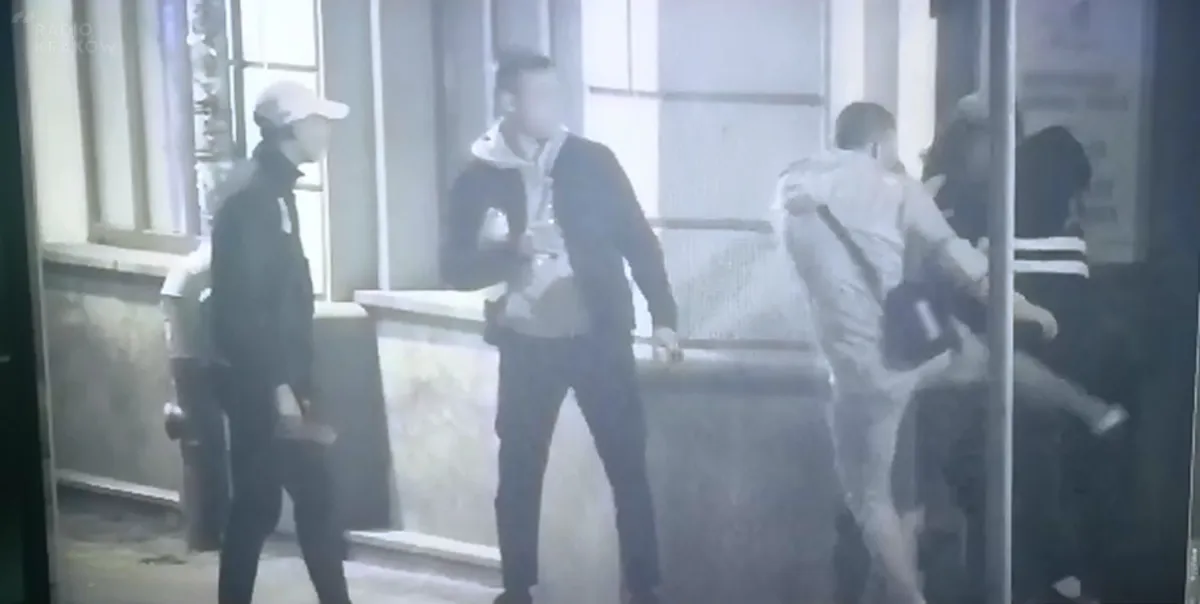 Trzech sprawców pobicia w rękach krakowskich policjantów