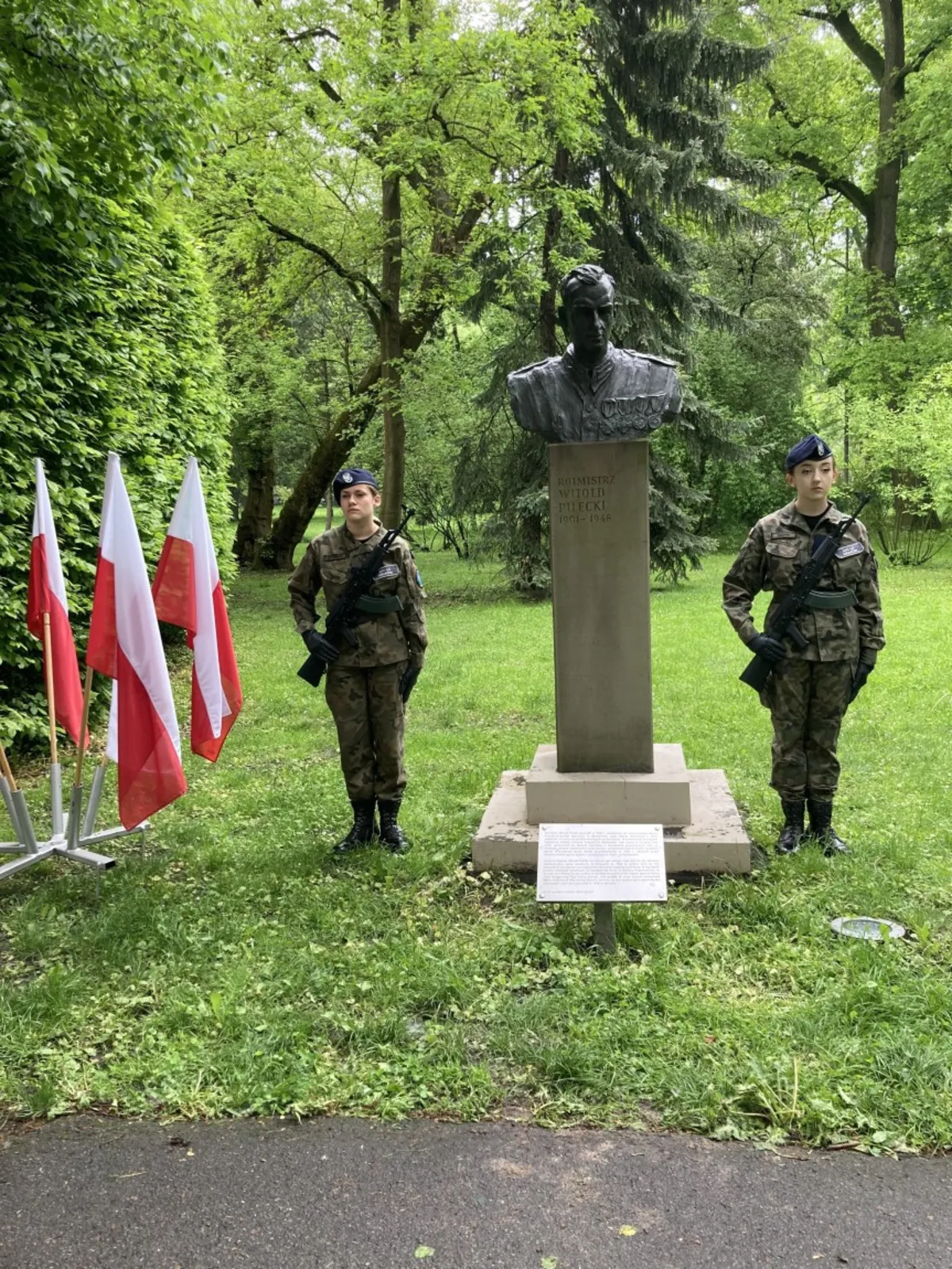 Krakowianie uczcili 73 rocznicę śmierci rotmistrza Pileckiego