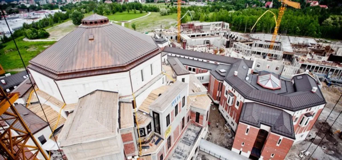 Centrum JPII w Łagiewnikach rośnie w oczach. <b>ZDJĘCIA</b>