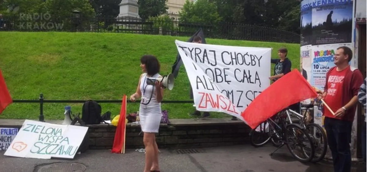 Kraków: Pikieta w obronie praw pracowniczych