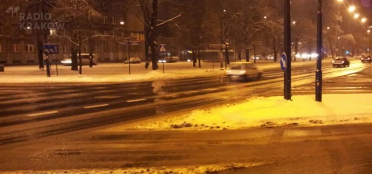 Zima wróciła, na drogach Małopolski bardzo ślisko