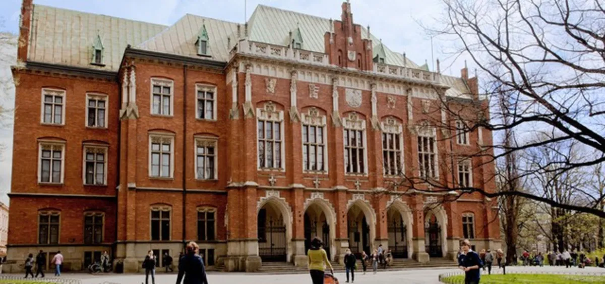 Dużo wolnych miejsc na krakowskich uczelniach