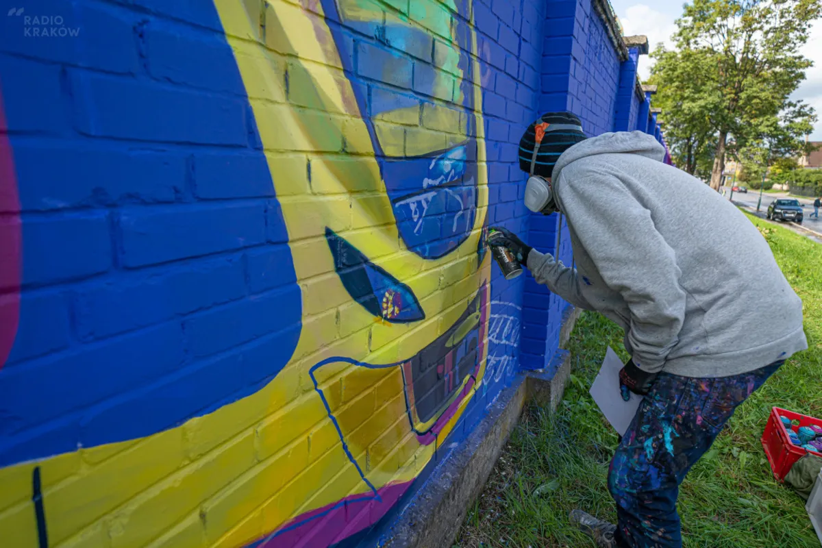 Nowy Sącz. Mgr MORS tworzy ponad 100-metrowy mural