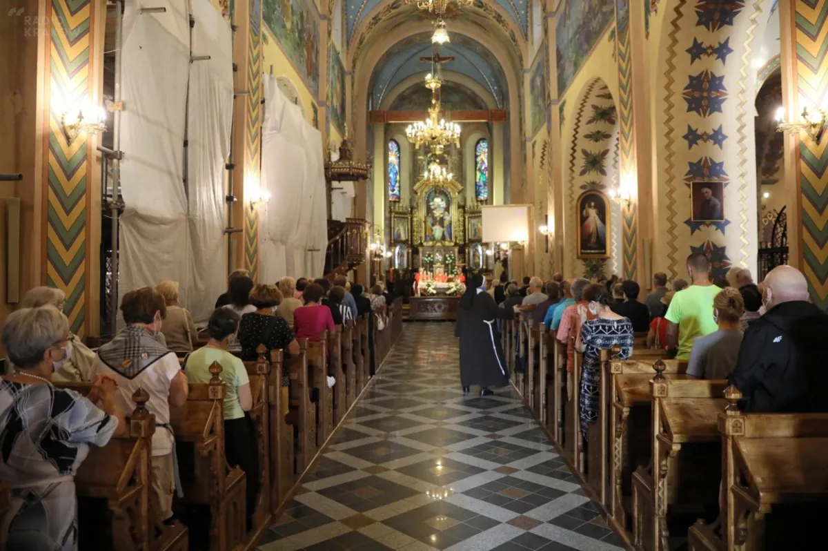 Zakopane: Wierni z całego dekanatu przepraszali za flagę LGBT na Giewoncie