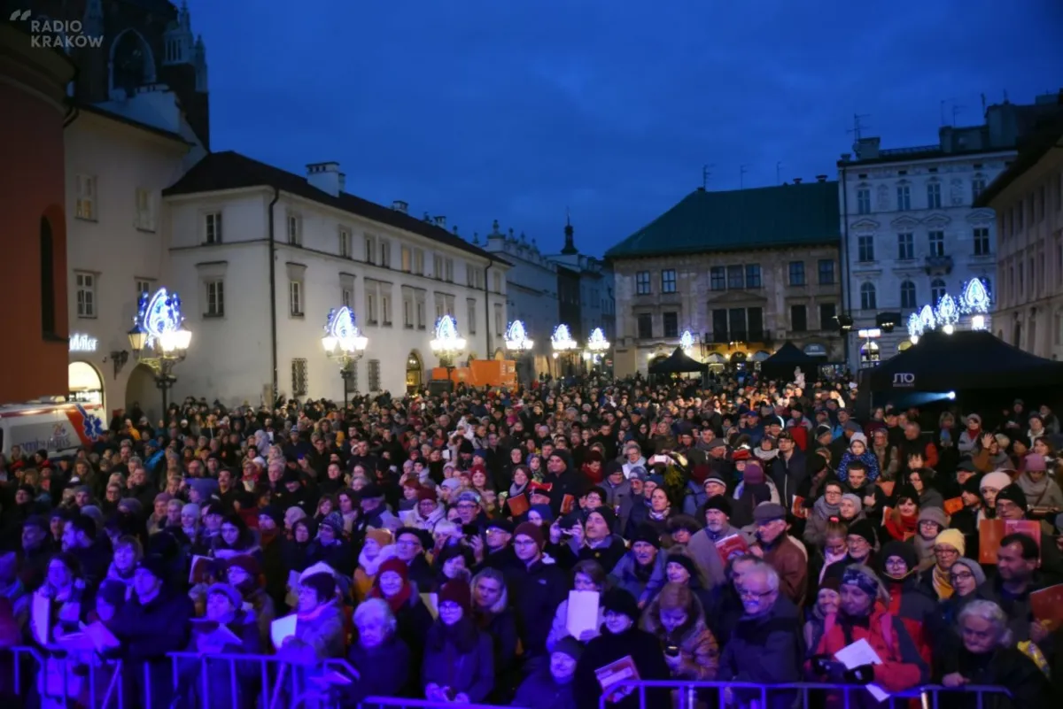 76. Krakowska Lekcja Śpiewania. Kolędy do śpiewania po domach na Małym Rynku