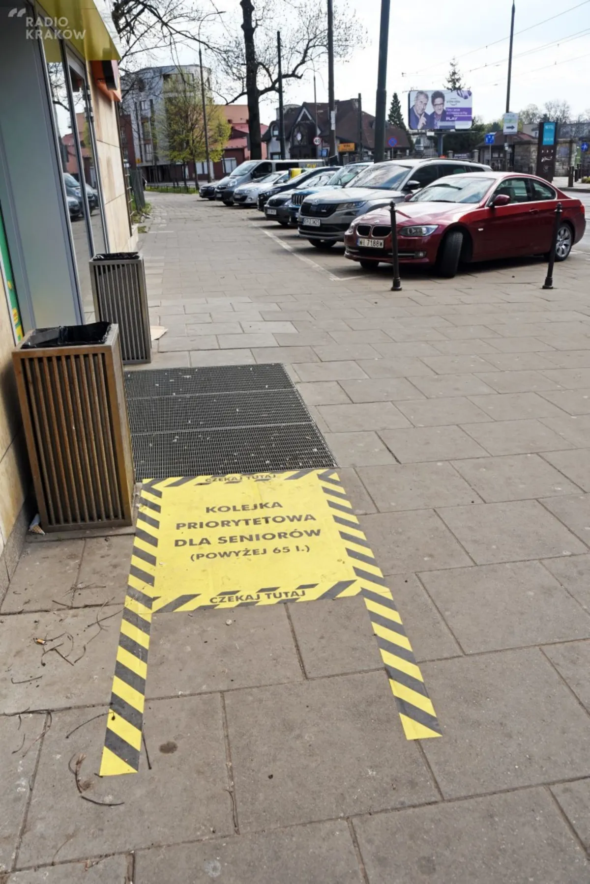 Pusty Salwator, miejsce corocznego wielotysięcznego odpustu Emaus