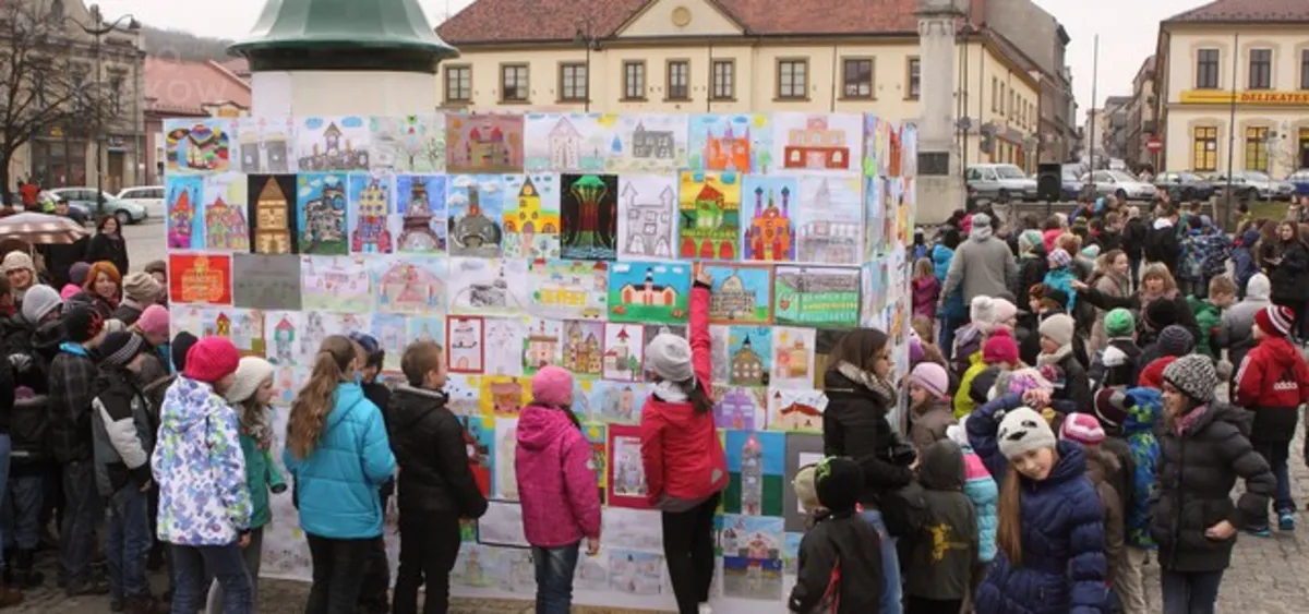 Bochnia: na rynku stanął wyjątkowy ratusz