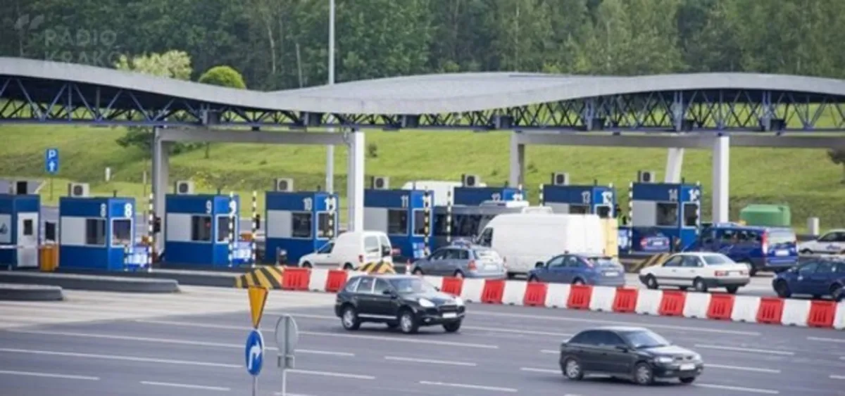 A4: nowe urządzenia do poboru opłat w Balicach