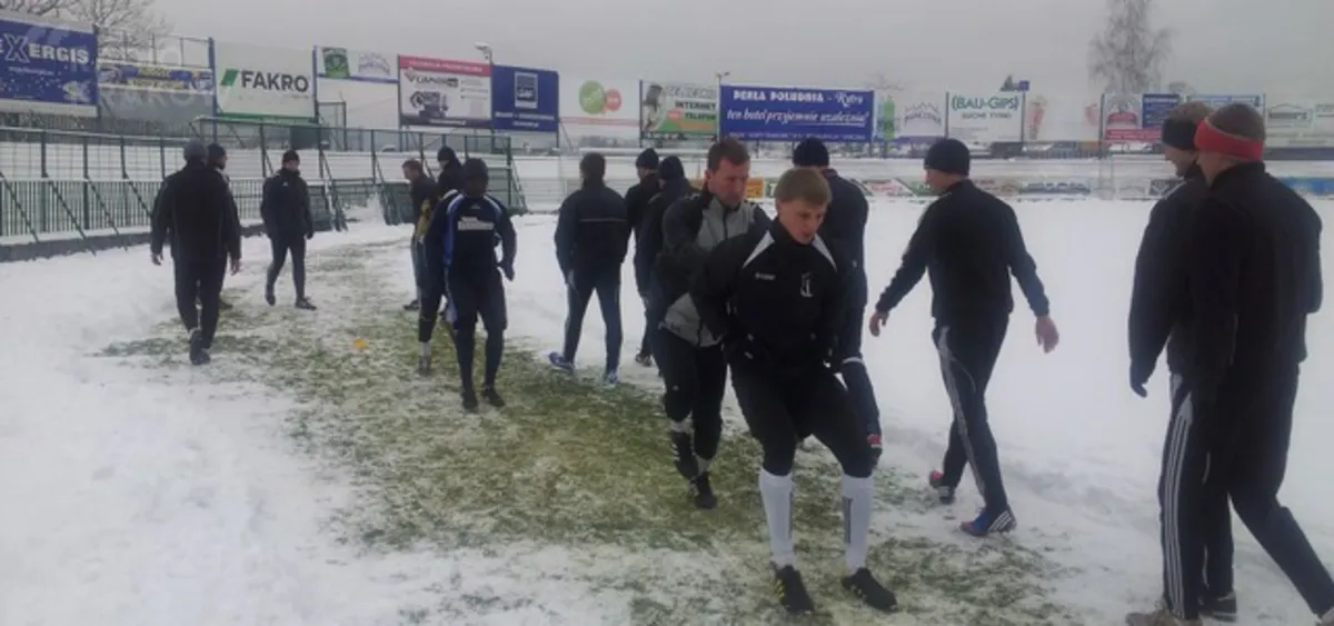 Pilkarze Sandecji wznawiają treningi <b>FILMY</b>