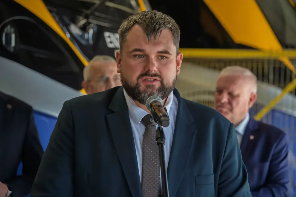 Patryk Wicher (PiS) o słowach Kaczyńskiego na temat wyjścia Polski z UE: "To zmusi Europę do rozmów"