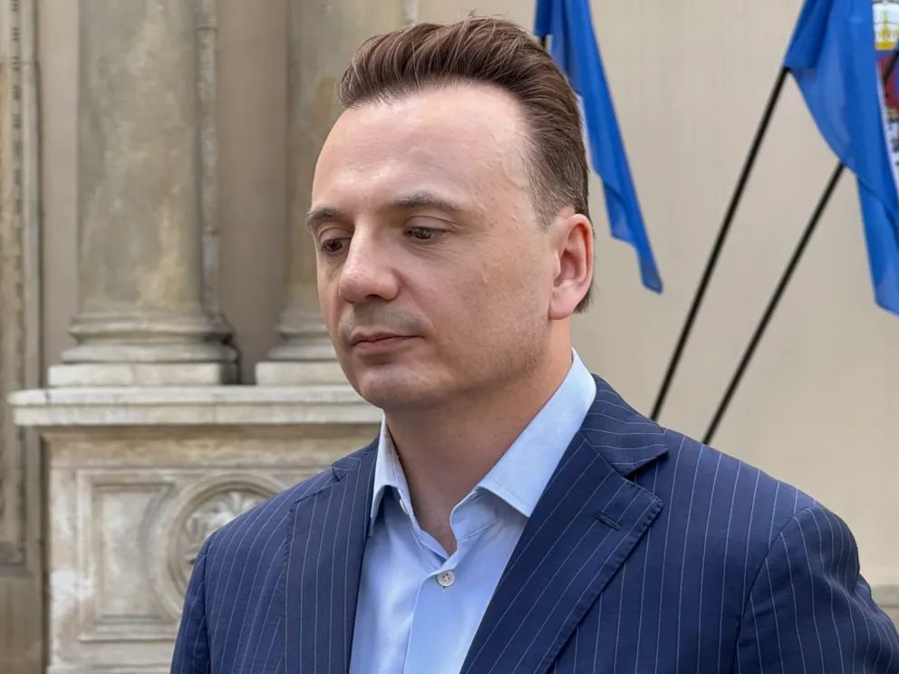 Łukasz Gibała się nie certoli! W Urzędzie Miasta Krakowa lecą głowy.