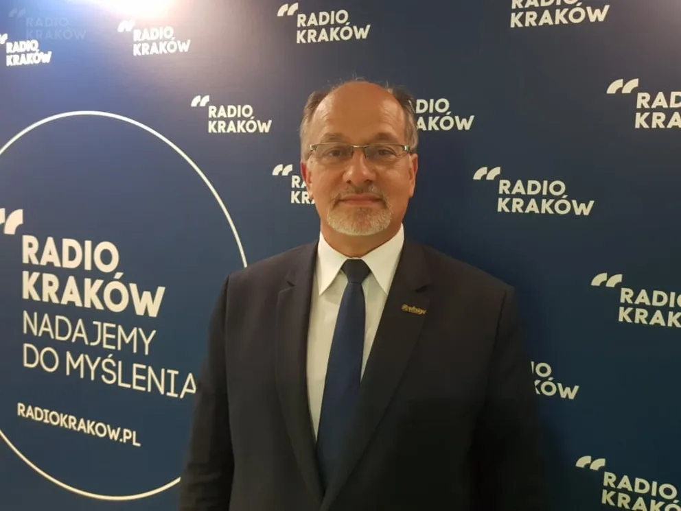 W jaki sposób mieszkańcy będą mogli złożyć wnioski o wymianę pieca z programu "Czyste Powietrze"?