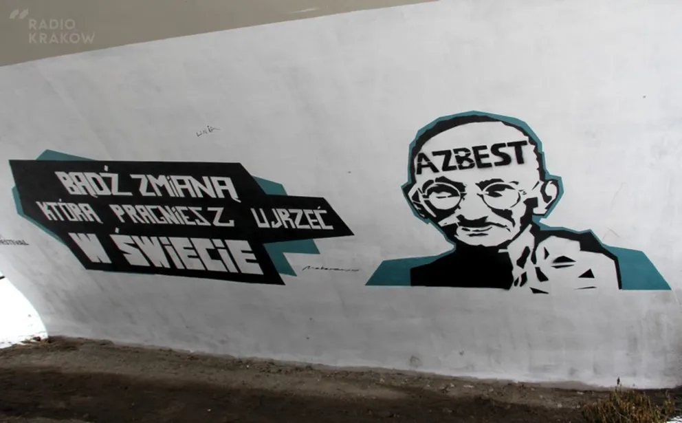 Gadające głowy z Oświęcimia. Fot. Marek Mędela