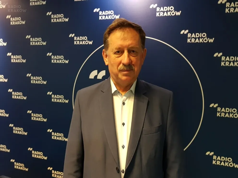 Andrzej Pająk (PiS): "Młodzi lekarze powinni mieć zaraz po studiach obowiązek pracy w Polsce"