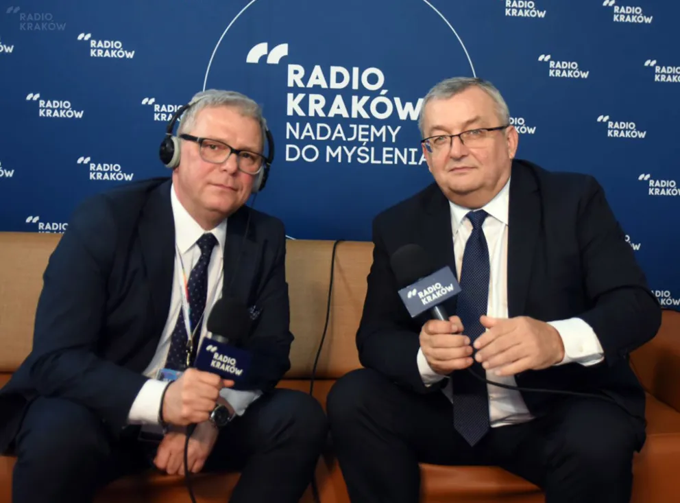 Min. Andrzej Adamczyk: " Debaty o bezpieczeństwie ruchu drogowego są potrzebne w jak najszerszym gronie"