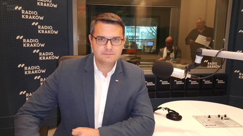 Jarosław Szlachetka o interwencyjnym skupie chryzantem oraz programach antysmogowych