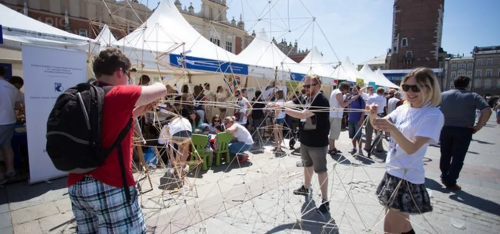 Z nauką przez wieki:  XIV Festiwal Nauki w Krakowie