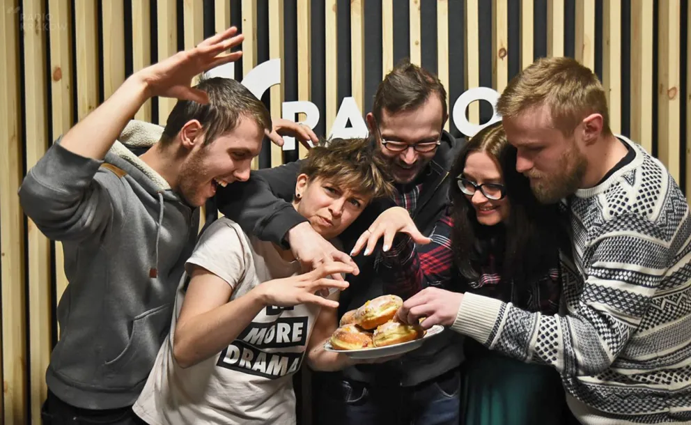 Wielka bitwa na pączki w Radiu Kraków. W tłusty czwartek jedz i pomagaj!