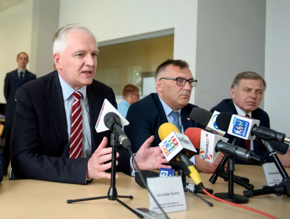 Jarosław Gowin: NCBR wspiera także przemysł zbrojeniowy