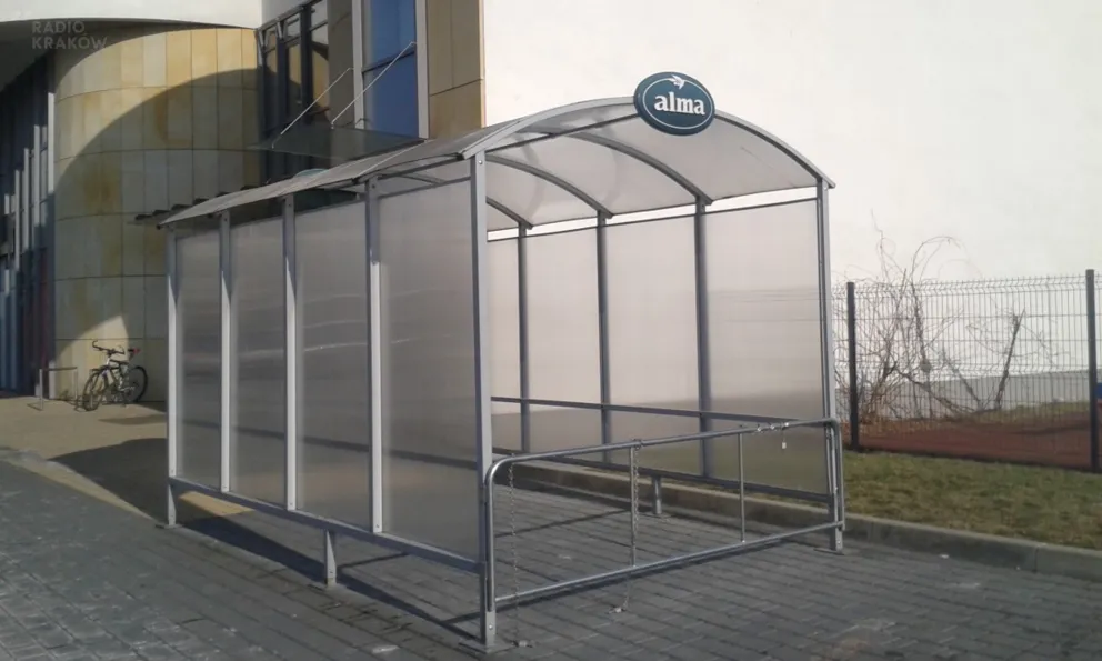 Spółka Alma Market likwiduje sklepy i planuje następne zwolnienia grupowe. Sprawie przygląda się prokuratura