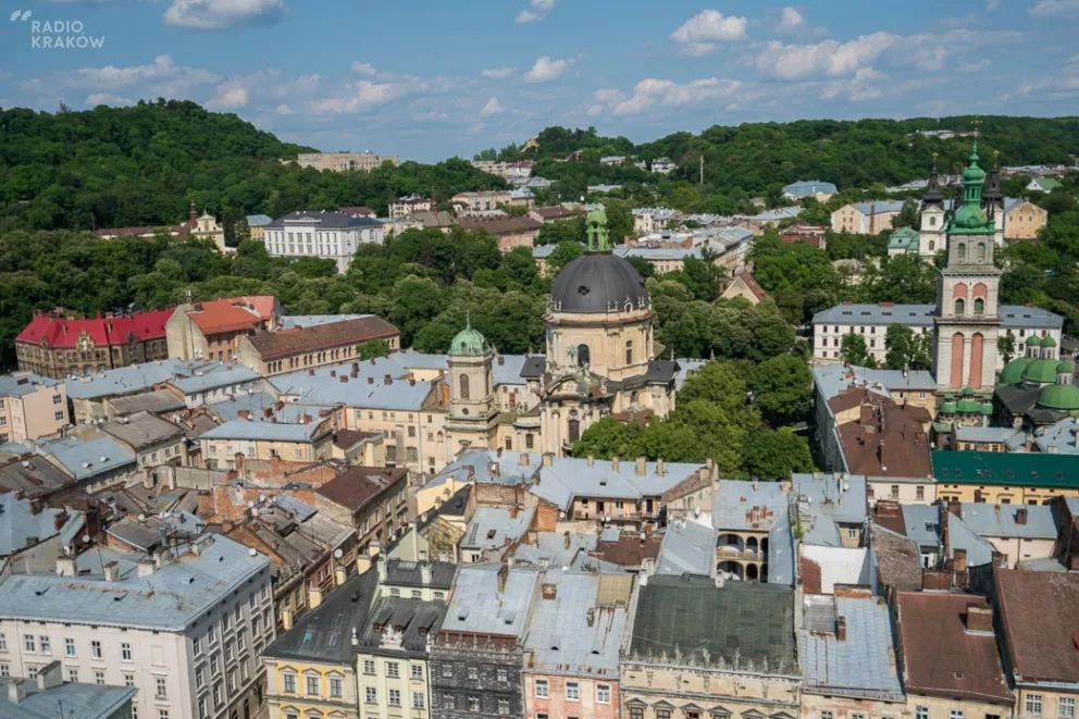 Z Krakowa do Lwowa polecimy samolotem