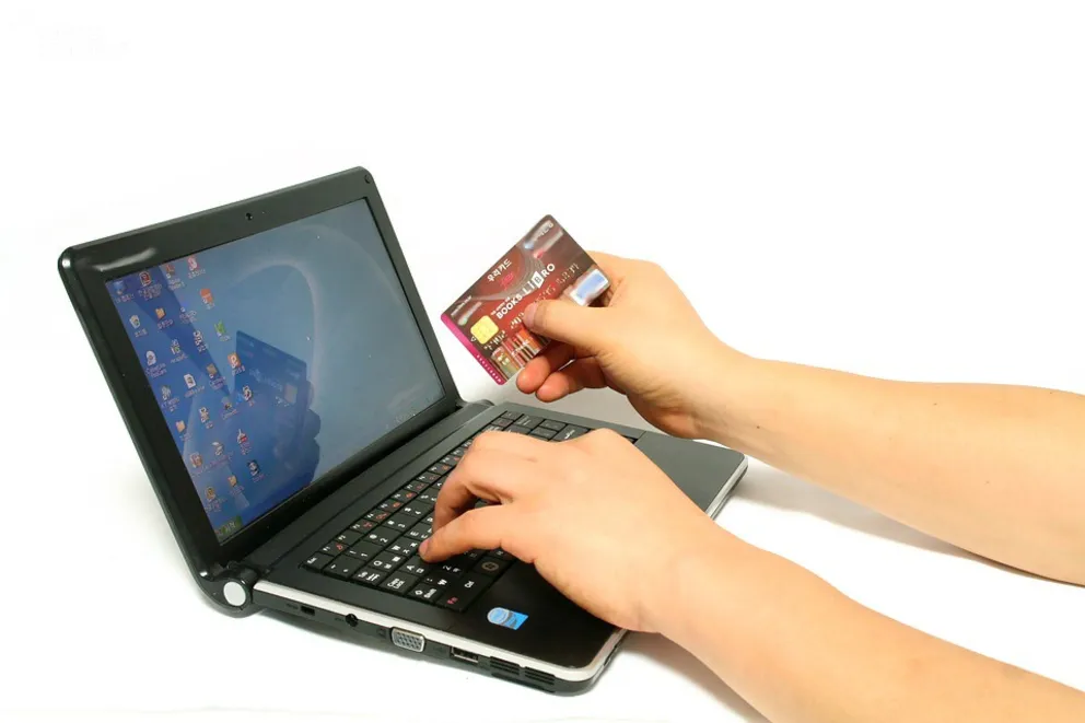 Cyberbezpieczeństwo w prowadzeniu firmy, a nawet  w codziennym robieniu zakupów