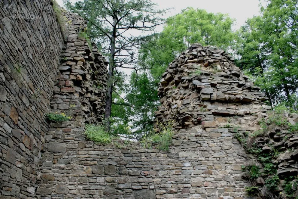 Lanckorona porządkuje ruiny zamku 