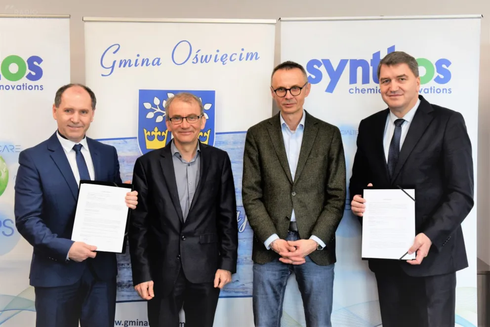 Synthos przekazuje ponad milion złotych na walkę ze smogiem
