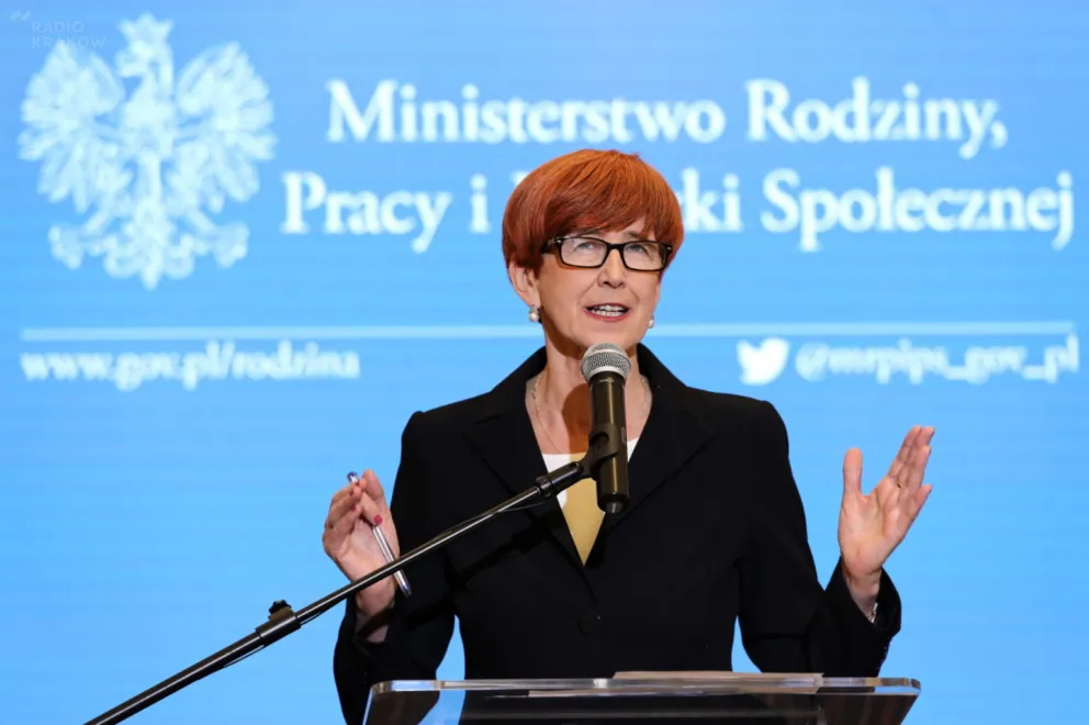 Rafalska: proponujemy minimalne wynagrodzenie od 2020 r. na poziomie 2450 zł 