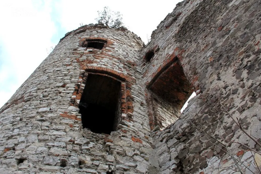 Średniowieczny zamek w Rudnie najważniejszym pomnikiem historii/fot. Marek Mędela