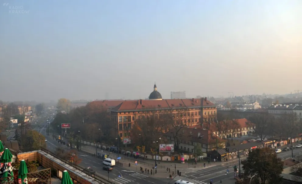 Przekroczone normy jakości powietrza na czterech stacjach to za mało, by wprowadzić darmową komunikację?