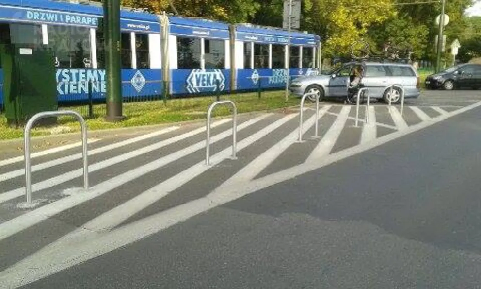 Na tych pałąkach w końcu ktoś się rozbije
