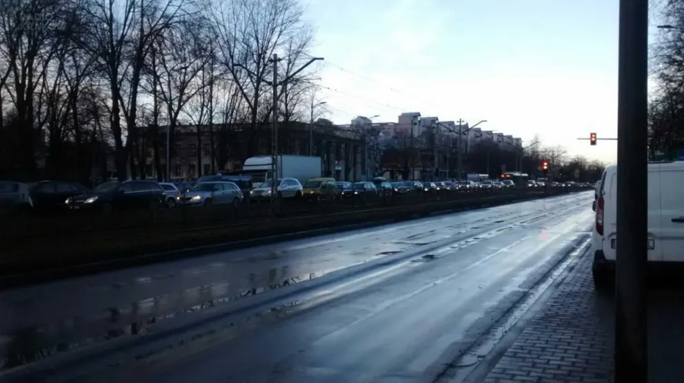 "Przez złą organizację ruchu stoimy w gigantycznym korku!"