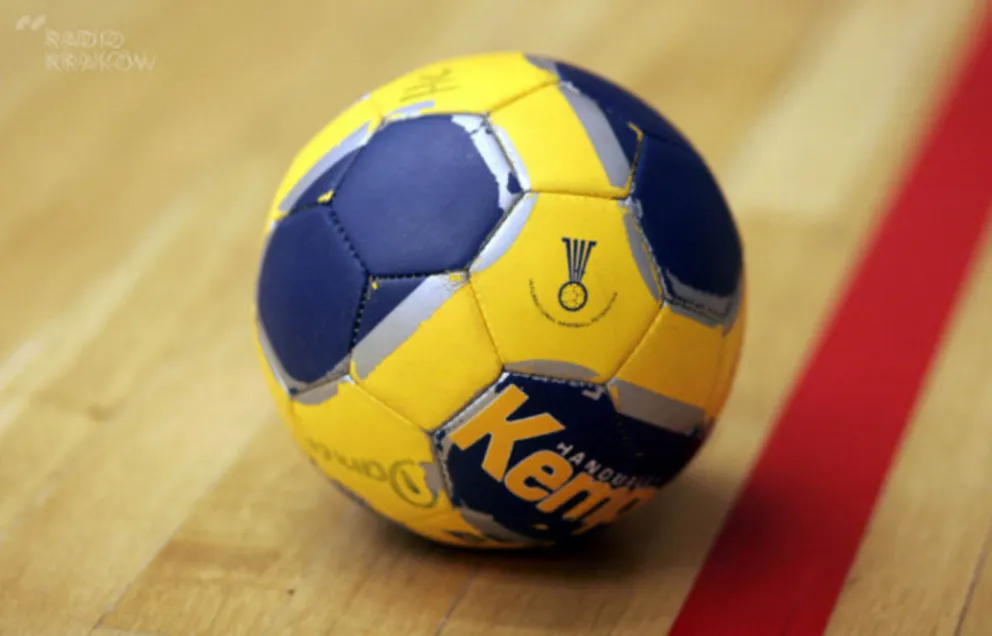 "Azotowe derby" na początek sezonu