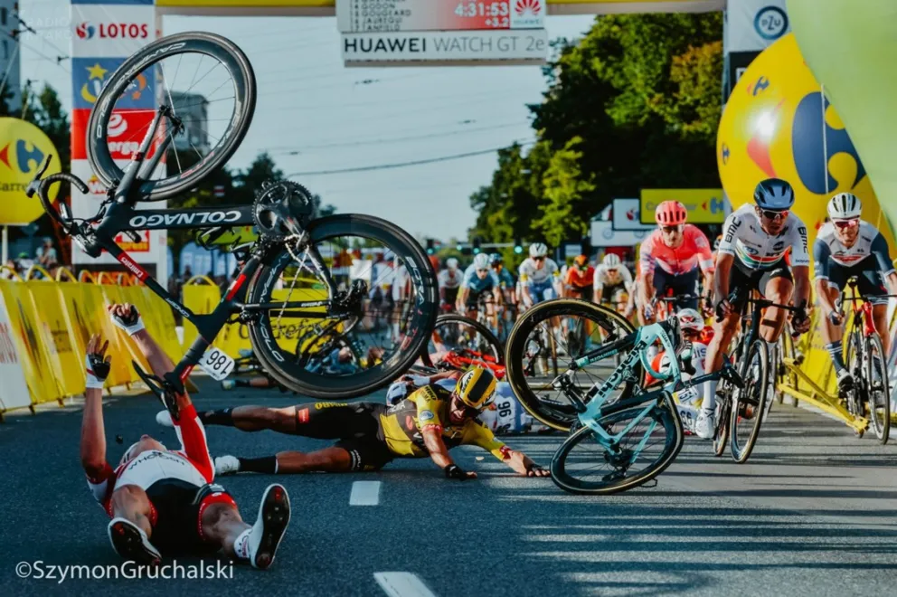 Tour de Pologne - fatalny wypadek na mecie pierwszego etapu
