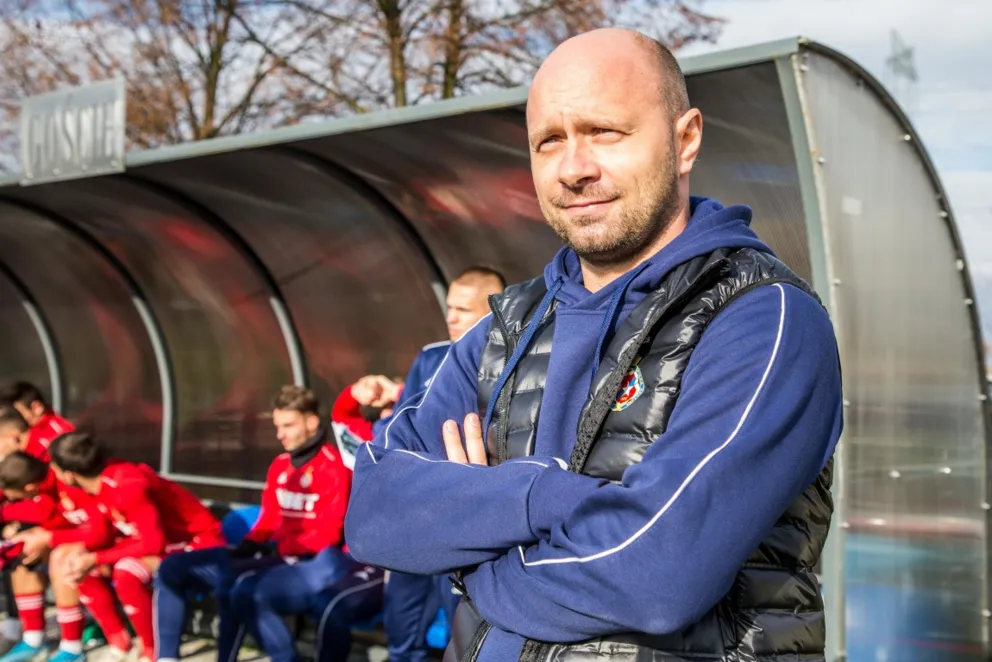 Ekstraklasa piłkarska – Skowronek: ciężko pracować, aby odnieść zwycięstwo